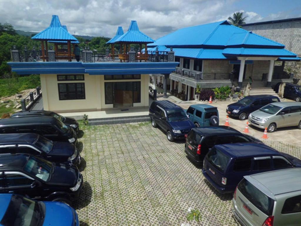 Hotel Sinar Tambolaka Waingapu Екстер'єр фото